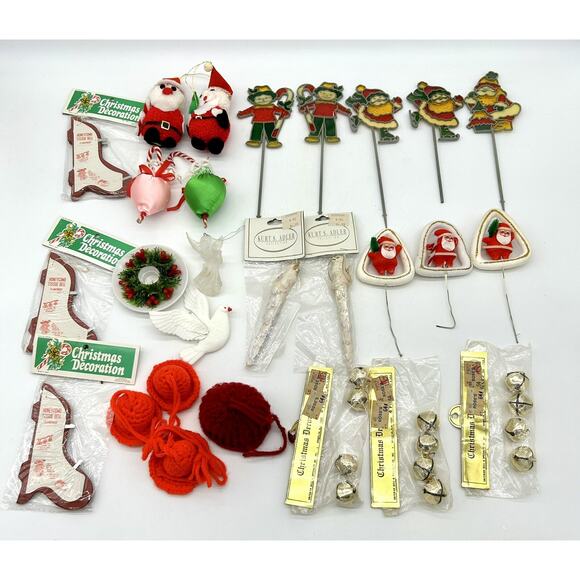 Junk Drawer Lot Of Vtg Christmas Décor Decorations Ornaments Santa Bells Crafts - Picture 2 of 12